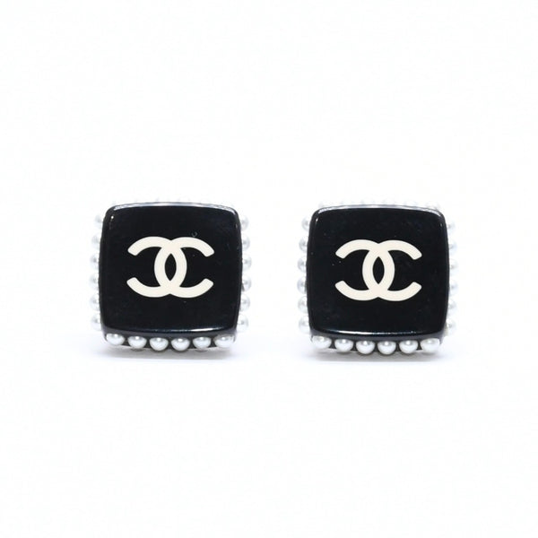 CHANEL シャネル ココマーク スクエア ピアス 重量約3.35g フェイクパール ブラック 樹脂系 両耳用 美品 中古 4a007539