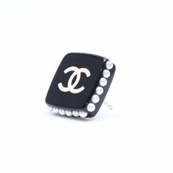 CHANEL シャネル ココマーク スクエア ピアス 重量約3.35g フェイクパール ブラック 樹脂系 両耳用 美品 中古 4a007539