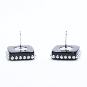 CHANEL シャネル ココマーク スクエア ピアス 重量約3.35g フェイクパール ブラック 樹脂系 両耳用 美品 中古 4a007539