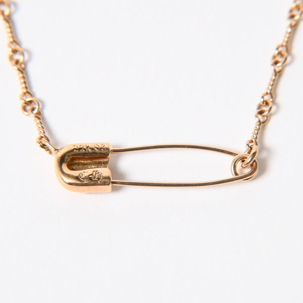極美品 CHROME HEARTS クロムハーツ 22K セーフティピン ツイストチェーンネックレス 重量11.72g 20インチ ダイヤモンド ゴールド 中古 4a007265