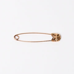 極美品 CHROME HEARTS クロムハーツ セーフティピン ラージ 22K ペンダントトップ チャーム 重量約6.9g 中古 4a007329