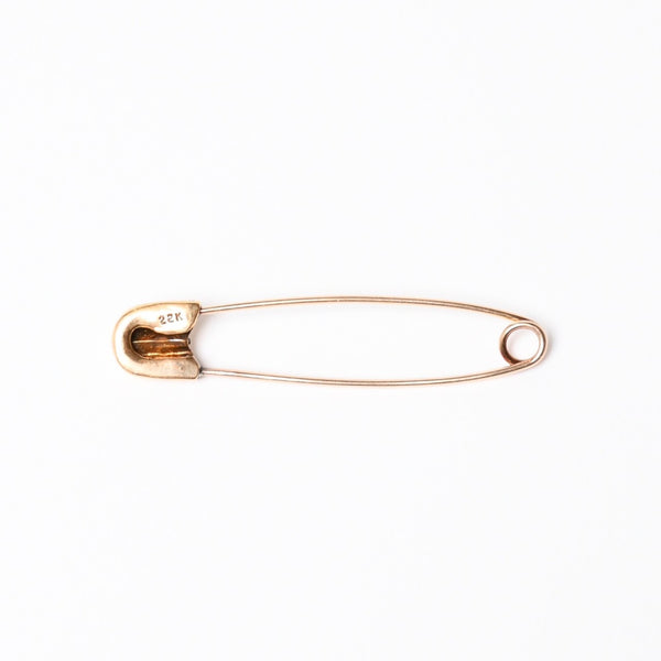 極美品 CHROME HEARTS クロムハーツ セーフティピン ラージ 22K ペンダントトップ チャーム 重量約6.9g 中古 4a007329
