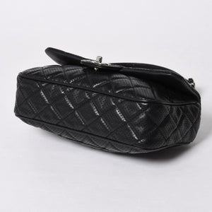 極美品 CHANEL シャネル マトラッセ25 Wチェーンワンショルダーバッグ A90211 19番台 ココマーク ラムスキン パンチングレザー 中古 4a007185