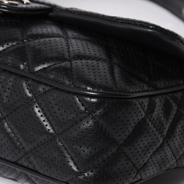 極美品 CHANEL シャネル マトラッセ25 Wチェーンワンショルダーバッグ A90211 19番台 ココマーク ラムスキン パンチングレザー 中古 4a007185