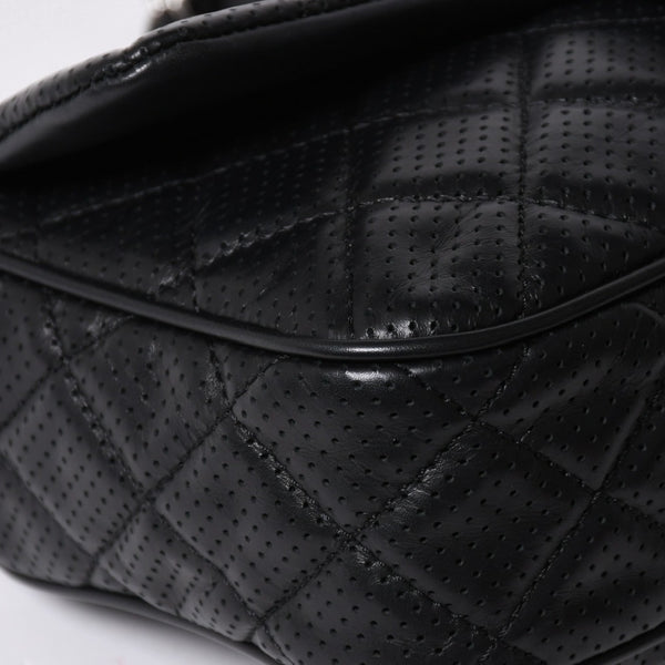 極美品 CHANEL シャネル マトラッセ25 Wチェーンワンショルダーバッグ A90211 19番台 ココマーク ラムスキン パンチングレザー 中古 4a007185