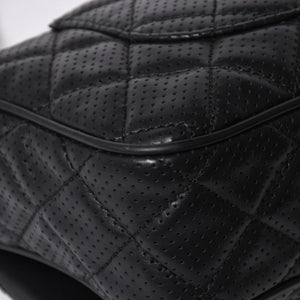 極美品 CHANEL シャネル マトラッセ25 Wチェーンワンショルダーバッグ A90211 19番台 ココマーク ラムスキン パンチングレザー 中古 4a007185