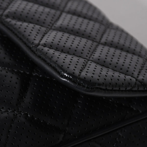 極美品 CHANEL シャネル マトラッセ25 Wチェーンワンショルダーバッグ A90211 19番台 ココマーク ラムスキン パンチングレザー 中古 4a007185