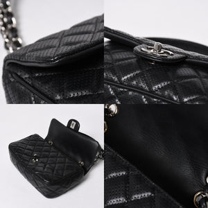 極美品 CHANEL シャネル マトラッセ25 Wチェーンワンショルダーバッグ A90211 19番台 ココマーク ラムスキン パンチングレザー 中古 4a007185