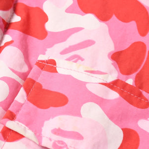 A BATHING APE アベイシングエイプ BAPE ダウンジャケット カモ 総柄 サイズM ピンク ナイロン ポリエステル 美品 中古 4a007300