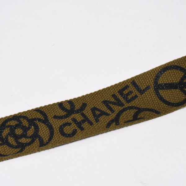 極美品 CHANEL シャネル エンブロイダリー ショルダーバッグ A92790 20番台 グラフィティ ココマーク カーキ マルチカラー 中古 4a007432
