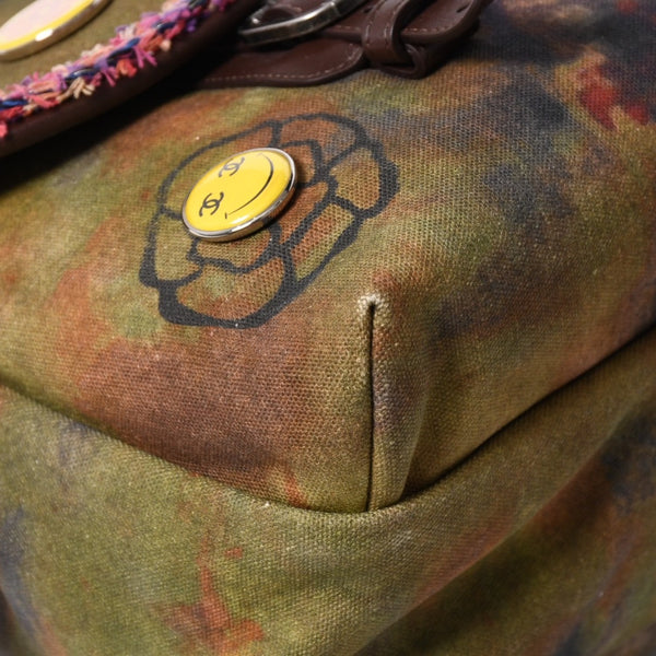 極美品 CHANEL シャネル エンブロイダリー ショルダーバッグ A92790 20番台 グラフィティ ココマーク カーキ マルチカラー 中古 4a007432
