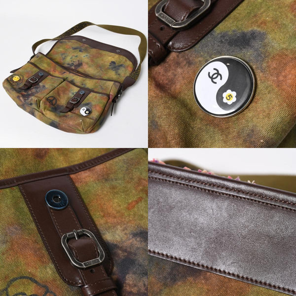 極美品 CHANEL シャネル エンブロイダリー ショルダーバッグ A92790 20番台 グラフィティ ココマーク カーキ マルチカラー 中古 4a007432