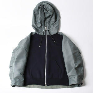 極美品 sacai サカイ ナイロンツイル × スポンジスウェット フーディ 24-03455M サイズ2 ネイビー カーキ 中古 4a007480