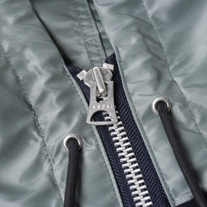 極美品 sacai サカイ ナイロンツイル × スポンジスウェット フーディ 24-03455M サイズ2 ネイビー カーキ 中古 4a007480