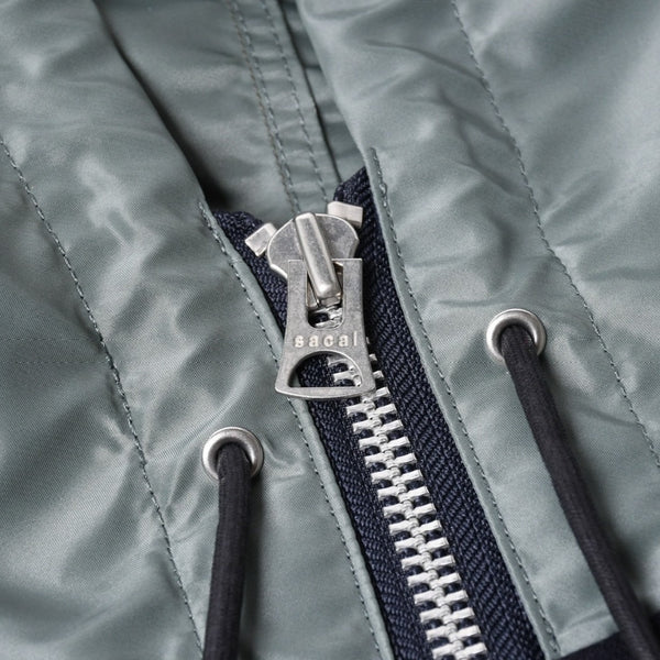 極美品 sacai サカイ ナイロンツイル × スポンジスウェット フーディ 24-03455M サイズ2 ネイビー カーキ 中古 4a007480