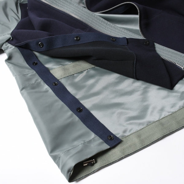 極美品 sacai サカイ ナイロンツイル × スポンジスウェット フーディ 24-03455M サイズ2 ネイビー カーキ 中古 4a007480