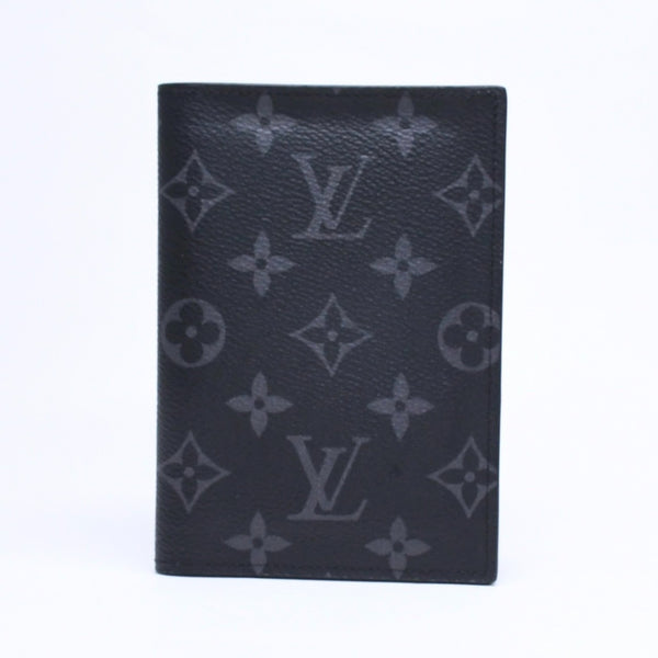 新品未使用 LOUIS VUITTON ルイヴィトン モノグラムエクリプス クーヴェルテュール パスポールMM M64501 パスポートケース ブラック 中古 4a007226