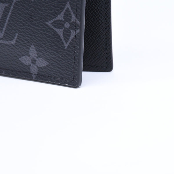 新品未使用 LOUIS VUITTON ルイヴィトン モノグラムエクリプス クーヴェルテュール パスポールMM M64501 パスポートケース ブラック 中古 4a007226