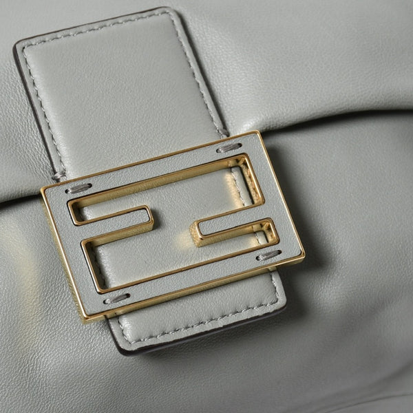 新品同様品 FENDI フェンディ マンマバケット ショルダーバッグ 2way 8BR833 FFロゴ ソフト ラムスキン マッチャグリーン ゴールド金具 中古 4a006719