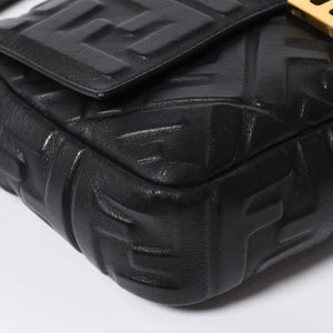 [USED/中古]FENDI フェンディ ショルダーバッグ 8BR600AT57F15ZW ブラック カーフ レザー ゴールド 金具 中古 4a006729