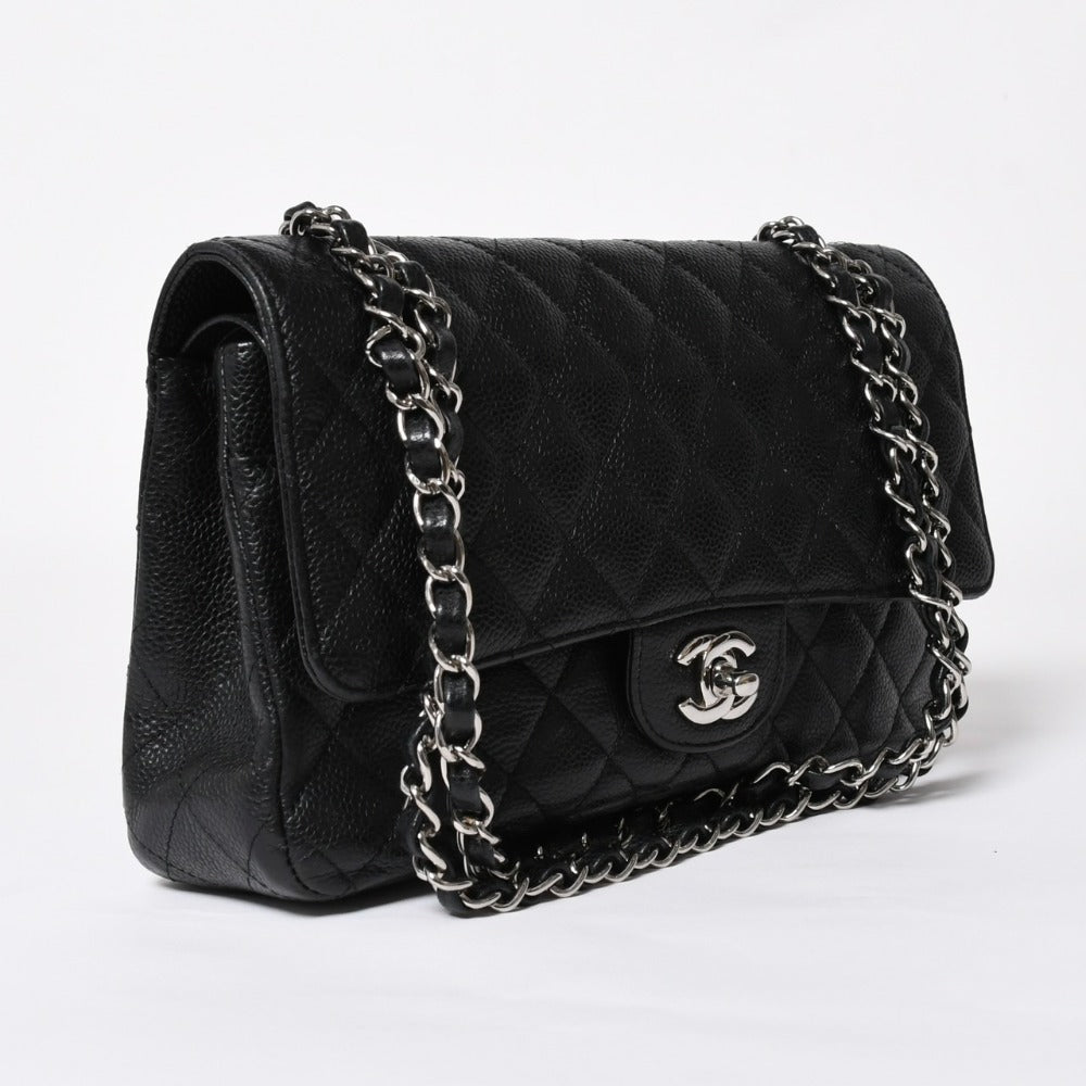 極美品 CHANEL シャネル マトラッセ25 Wフラップ Wチェーンショルダーバッグ 13番台 ココマーク キャビアスキン ブラック 中古 4a007767