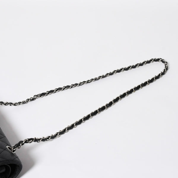 極美品 CHANEL シャネル マトラッセ25 Wフラップ Wチェーンショルダーバッグ 13番台 ココマーク キャビアスキン ブラック 中古 4a007767