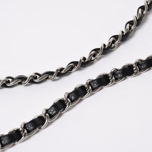 極美品 CHANEL シャネル マトラッセ25 Wフラップ Wチェーンショルダーバッグ 13番台 ココマーク キャビアスキン ブラック 中古 4a007767