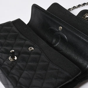極美品 CHANEL シャネル マトラッセ25 Wフラップ Wチェーンショルダーバッグ 13番台 ココマーク キャビアスキン ブラック 中古 4a007767