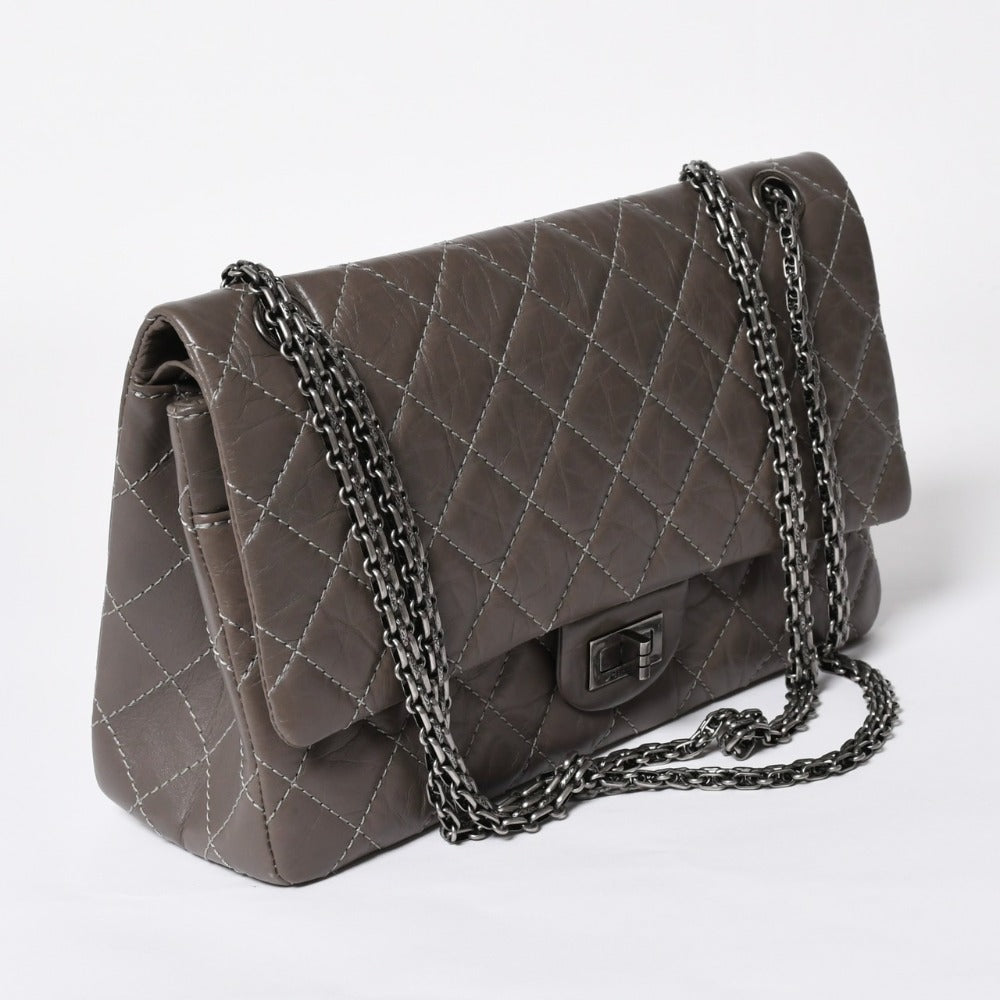 極美品 CHANEL シャネル 2.55 Wフラップ Wチェーンショルダーバッグ 14番台 ココマーク エイジドカーフスキン グレージュ 中古 4a007771