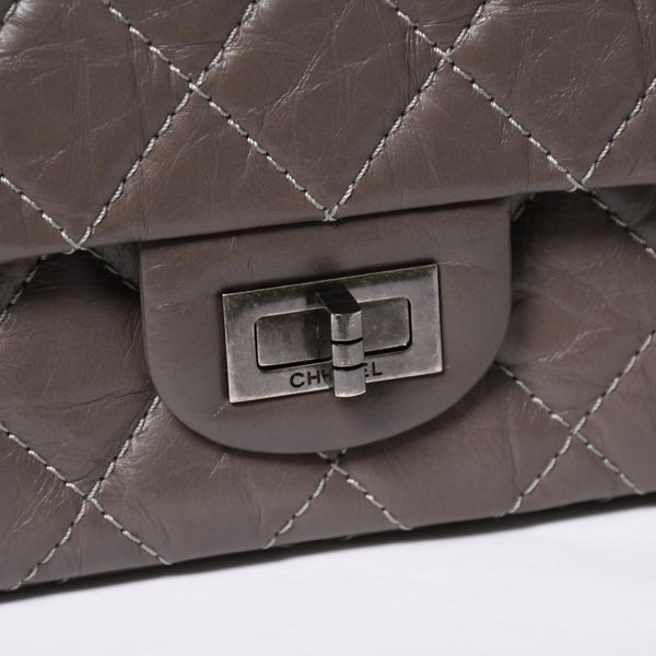 極美品 CHANEL シャネル 2.55 Wフラップ Wチェーンショルダーバッグ 14番台 ココマーク エイジドカーフスキン グレージュ 中古 4a007771