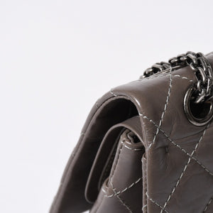 極美品 CHANEL シャネル 2.55 Wフラップ Wチェーンショルダーバッグ 14番台 ココマーク エイジドカーフスキン グレージュ 中古 4a007771