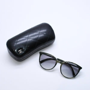 極美品 CHANEL シャネル ウェリントンシェイプ フェイクパールサングラス 5394-H-A サイズ53□19 140 c.1642/S3 グリーン マーブル調 中古 4a007959