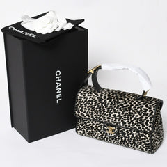 新品未使用 CHANEL シャネル トップハンドル フラップ バッグ AS6398 ランダム番台 ココマーク ハラコ ラムスキン ホワイト ブラック 中古 4a007850