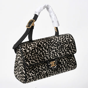 新品未使用 CHANEL シャネル トップハンドル フラップ バッグ AS6398 ランダム番台 ココマーク ハラコ ラムスキン ホワイト ブラック 中古 4a007850