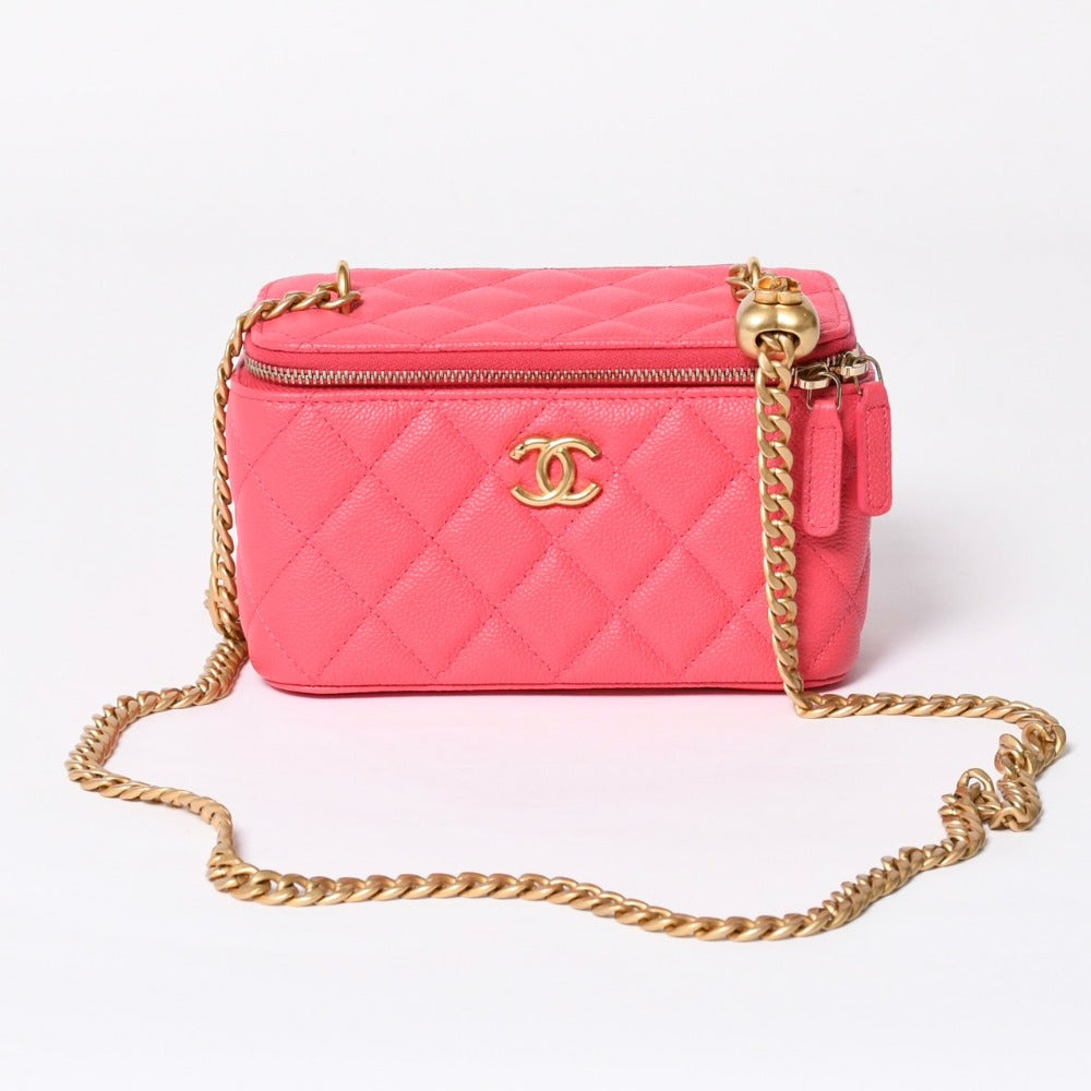 CHANEL シャネル マトラッセ キャビアスキン スモール バニティケース AP3204 ピンク ランダム番台 キャビアスキン 化粧バッグ ゴールド金具 美品 中古 4a007807