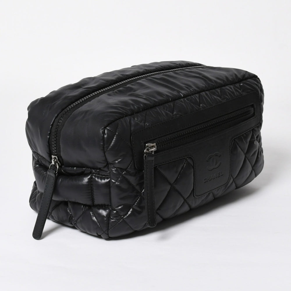 CHANEL シャネル コココクーン クラッチバッグ A48615 13番台 ブラック ナイロン カーフスキン 化粧ポーチ シルバー金具 美品 中古 4a007790