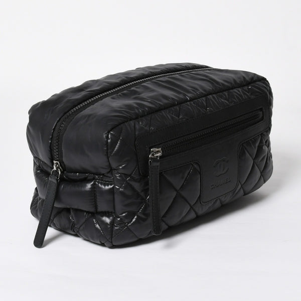 CHANEL シャネル コココクーン クラッチバッグ A48615 13番台 ブラック ナイロン カーフスキン 化粧ポーチ シルバー金具 美品 中古 4a007790