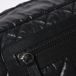 CHANEL シャネル コココクーン クラッチバッグ A48615 13番台 ブラック ナイロン カーフスキン 化粧ポーチ シルバー金具 美品 中古 4a007790