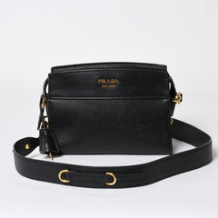 極美品 PRADA プラダ サフィアーノ Shoulder Bag ショルダーバッグ バッグ ブラック ゴールド金具 レザー 中古 4a007784