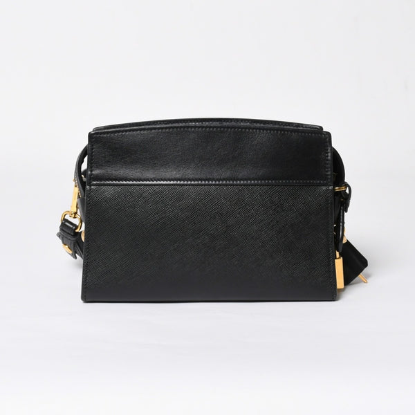 極美品 PRADA プラダ サフィアーノ Shoulder Bag ショルダーバッグ バッグ ブラック ゴールド金具 レザー 中古 4a007784