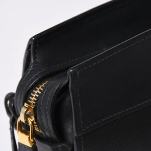 極美品 PRADA プラダ サフィアーノ Shoulder Bag ショルダーバッグ バッグ ブラック ゴールド金具 レザー 中古 4a007784