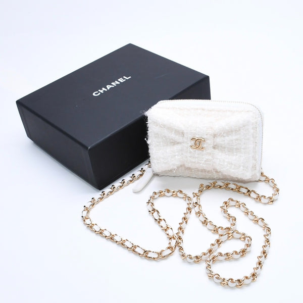 極美品 CHANEL シャネル ミニマトラッセ リボンチェーンショルダー カードケース ランダム番台 ホワイト アイボリー ゴールド金具 中古 4a007806