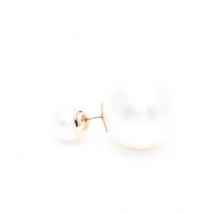 極美品 Christian Dior クリスチャンディオール トライバル フェイクパール スタッドピアス 重量約8.64g GP メタル 両耳用 中古 4a007769