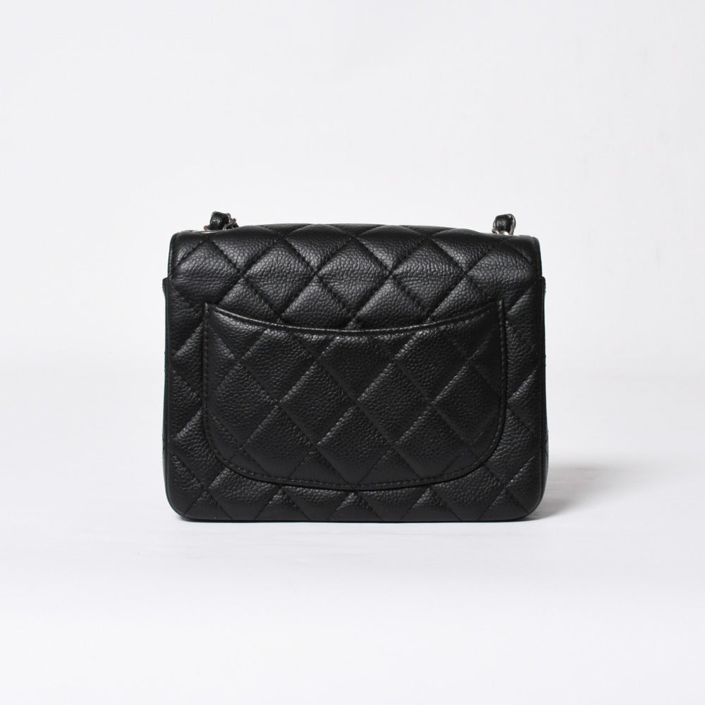 CHANEL シャネル ミニマトラッセ チェーンショルダーバッグ 17cm キャビアスキン ブラック シルバー金具 美品 中古 4a007754