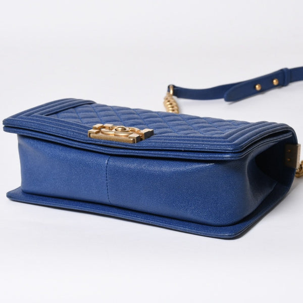 CHANEL シャネル ボーイシャネル チェーンショルダーバッグ A67086 ブルー 27番台 キャビアスキン ゴールド金具 美品 中古 4a007793