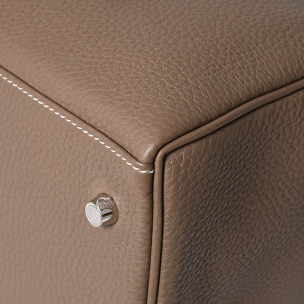 新品同様 HERMES エルメス Maxi Kelly 42 マキシケリー 42 ハンドバッグ W刻印 トゴ エトゥープSV金具 内縫い 中古 4a007854