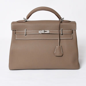 新品同様 HERMES エルメス Maxi Kelly 42 マキシケリー 42 ハンドバッグ W刻印 トゴ エトゥープSV金具 内縫い 中古 4a007854