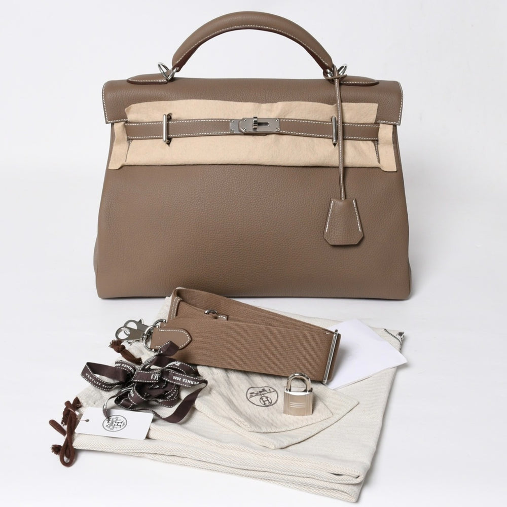 新品同様 HERMES エルメス Maxi Kelly 42 マキシケリー 42 ハンドバッグ W刻印 トゴ エトゥープSV金具 内縫い 中古 4a007854