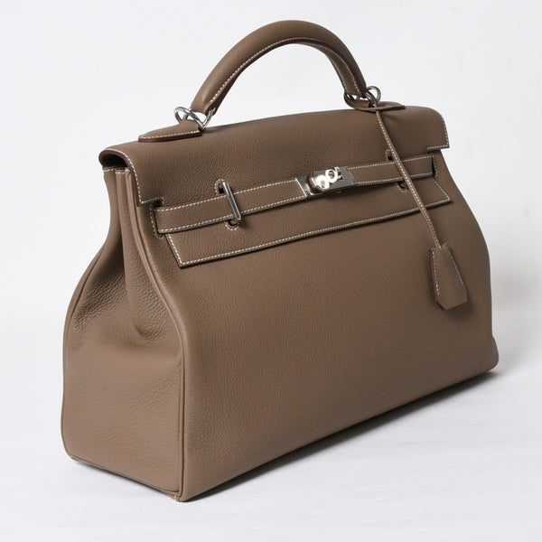 新品同様 HERMES エルメス Maxi Kelly 42 マキシケリー 42 ハンドバッグ W刻印 トゴ エトゥープSV金具 内縫い 中古 4a007854