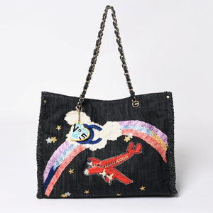 極美品 CHANEL シャネル チェーントートバッグ A31932 10番台 夜間飛行 刺繍 ココマーク デニム エンブロイダリー 中古 4a007858